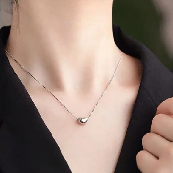 🌟 Beads Pea Necklace - Picture 3 of 3